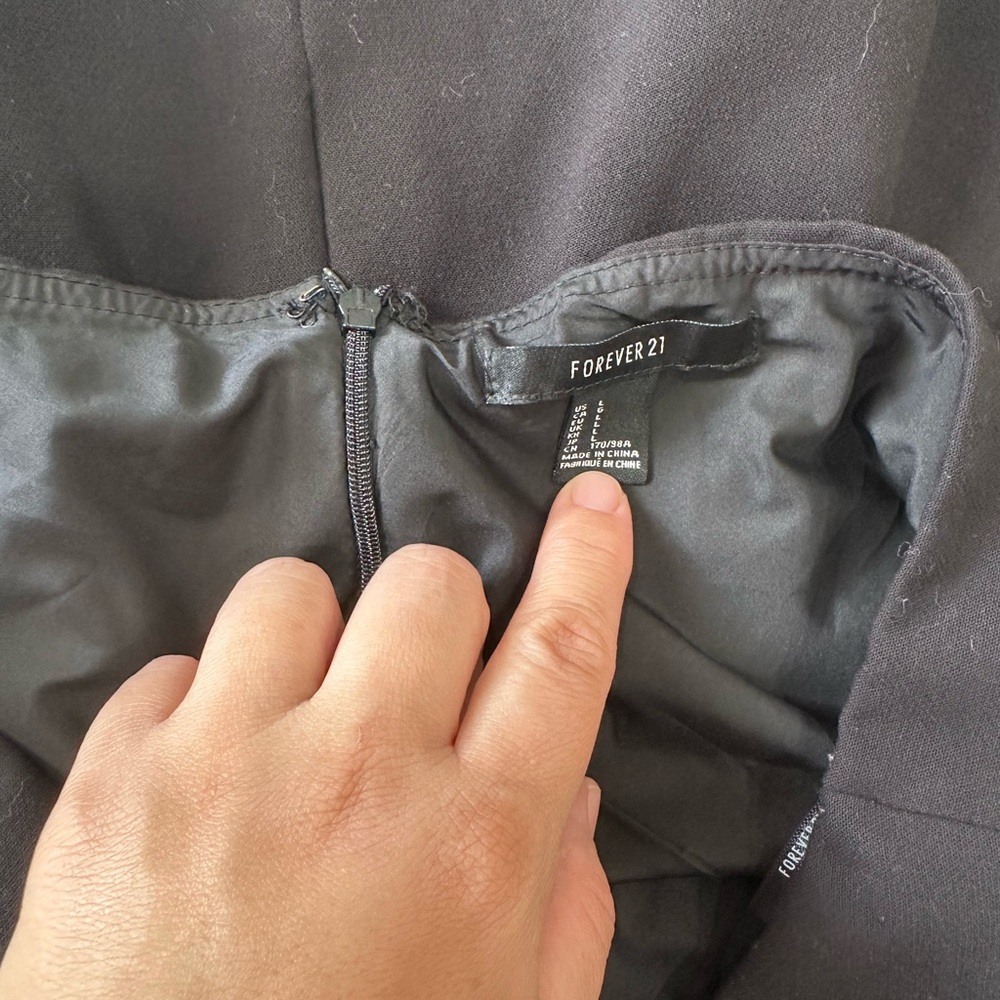 Forever 21 Black Strapless Top - Picture 3 of 8